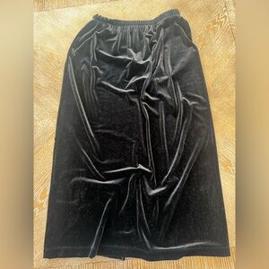 Notations Black Velvet Maxi Skirt Large Elastic Waist 30” Length 33” Back Slit